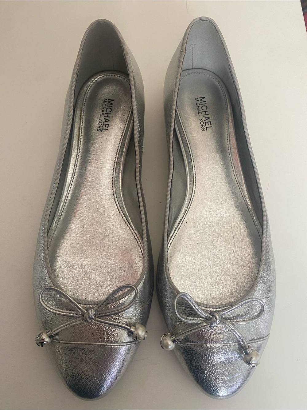 NWOB Michael Kors Silver Ballet Flats Size 8.5